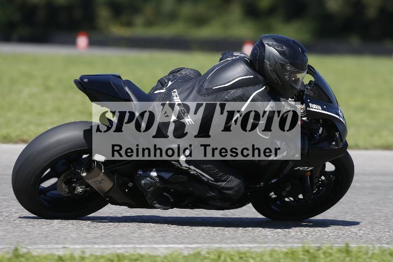 /Archiv-2024/56 10.08.2024 Plüss Moto Sport ADR/Freies Fahren/unklar